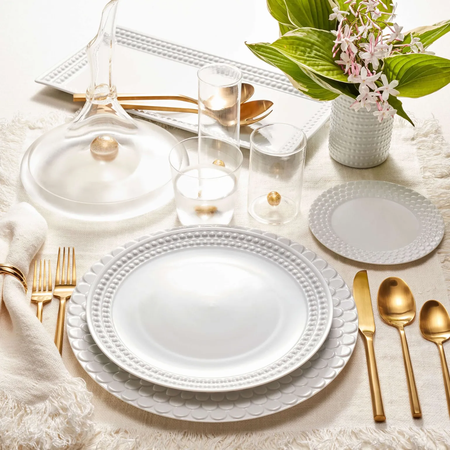 aegean_white_dinner_plate_3.webp Aegean White Dinner Plate