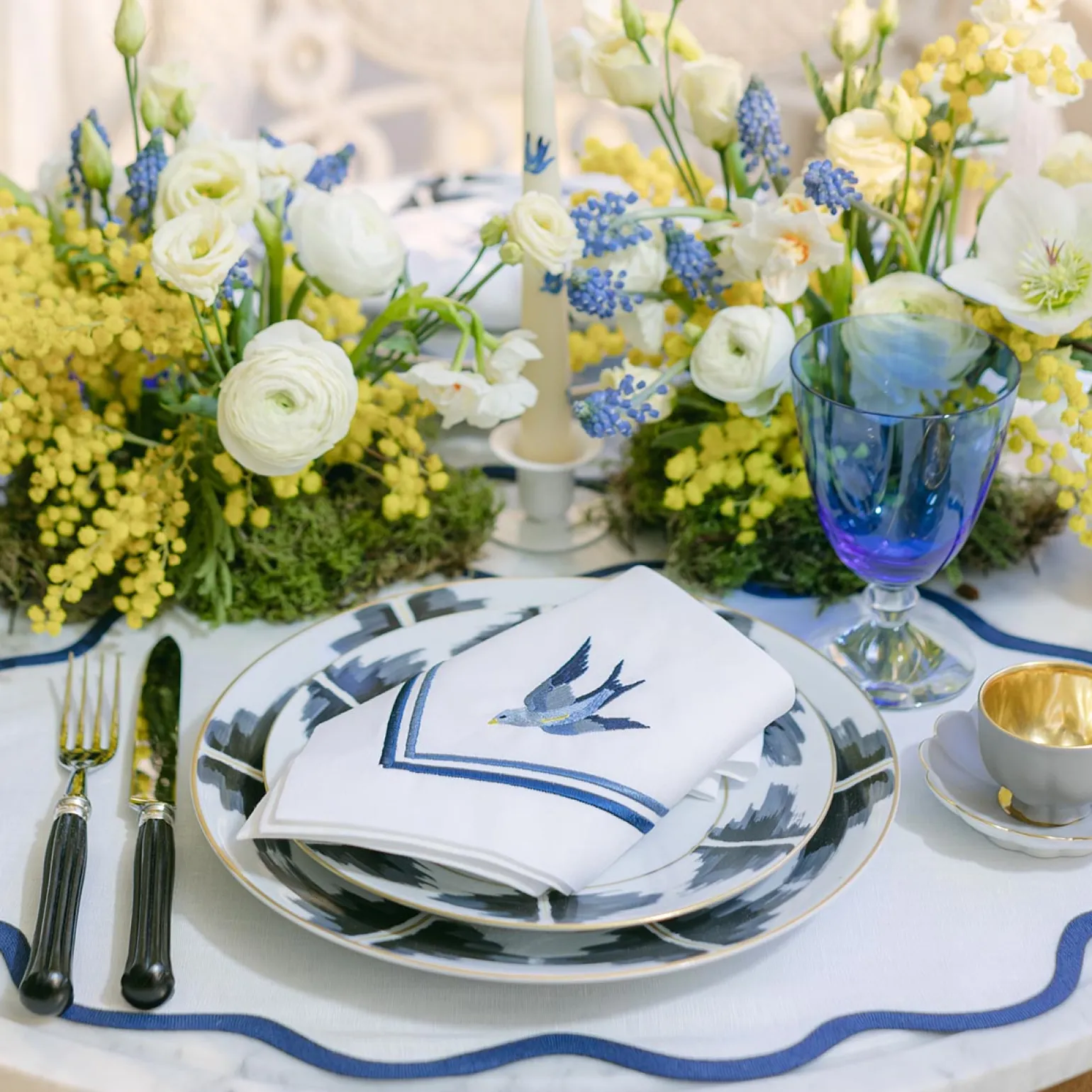 blue_bird_napkin_1.webp Blue Bird Napkin