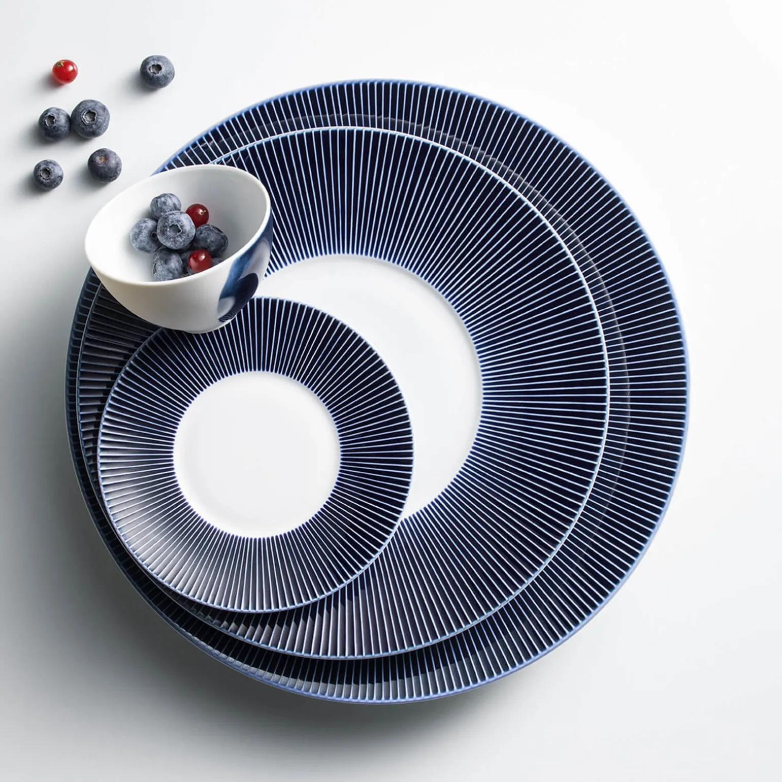 blue_bolero_dessert_plate_1.webp Blue Bolero Dessert Plate