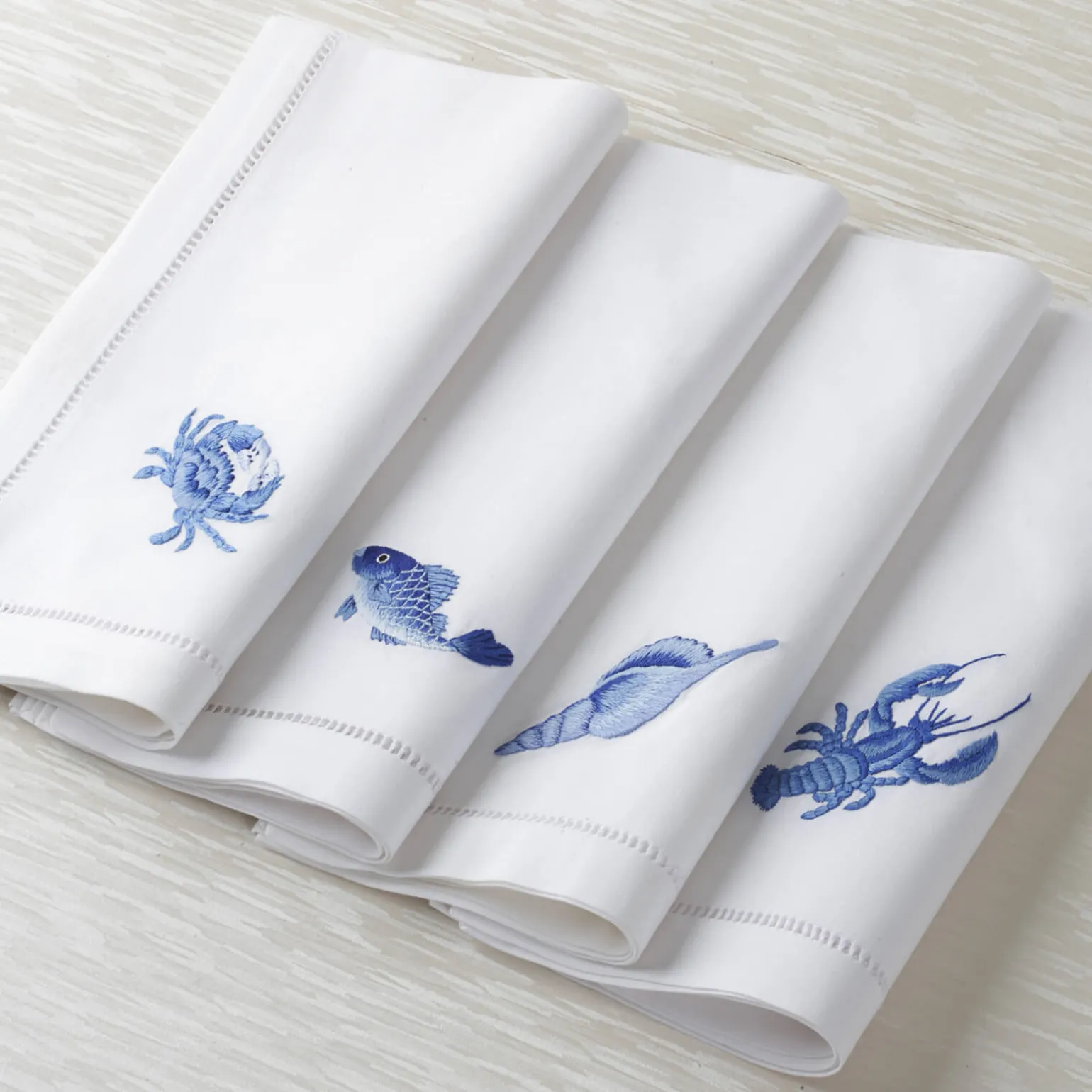 blue_crab_dinner_napkin_1.webp Blue Crab Dinner Napkin