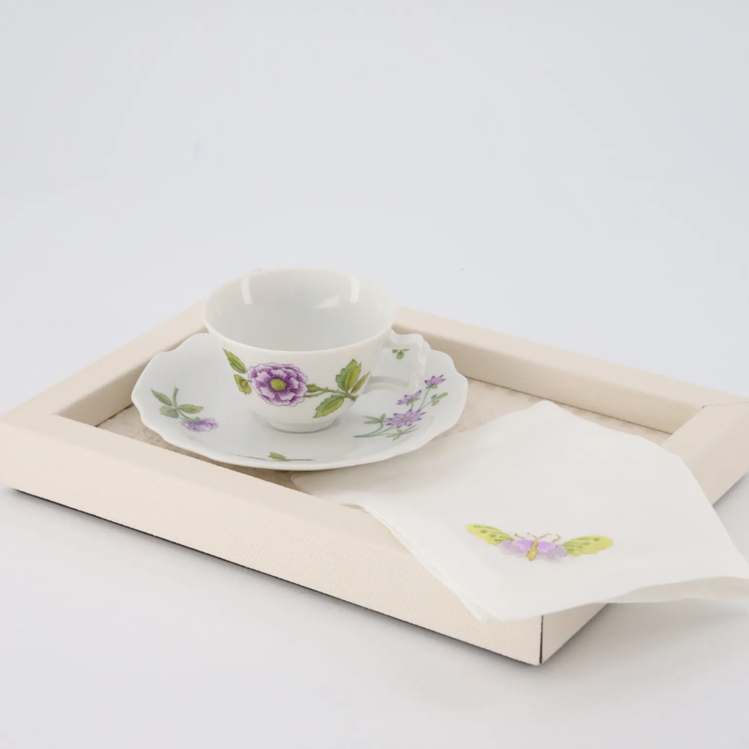 chaumont_valet_tray_off_w_1.webp Chaumont Valet Tray Off White - Small