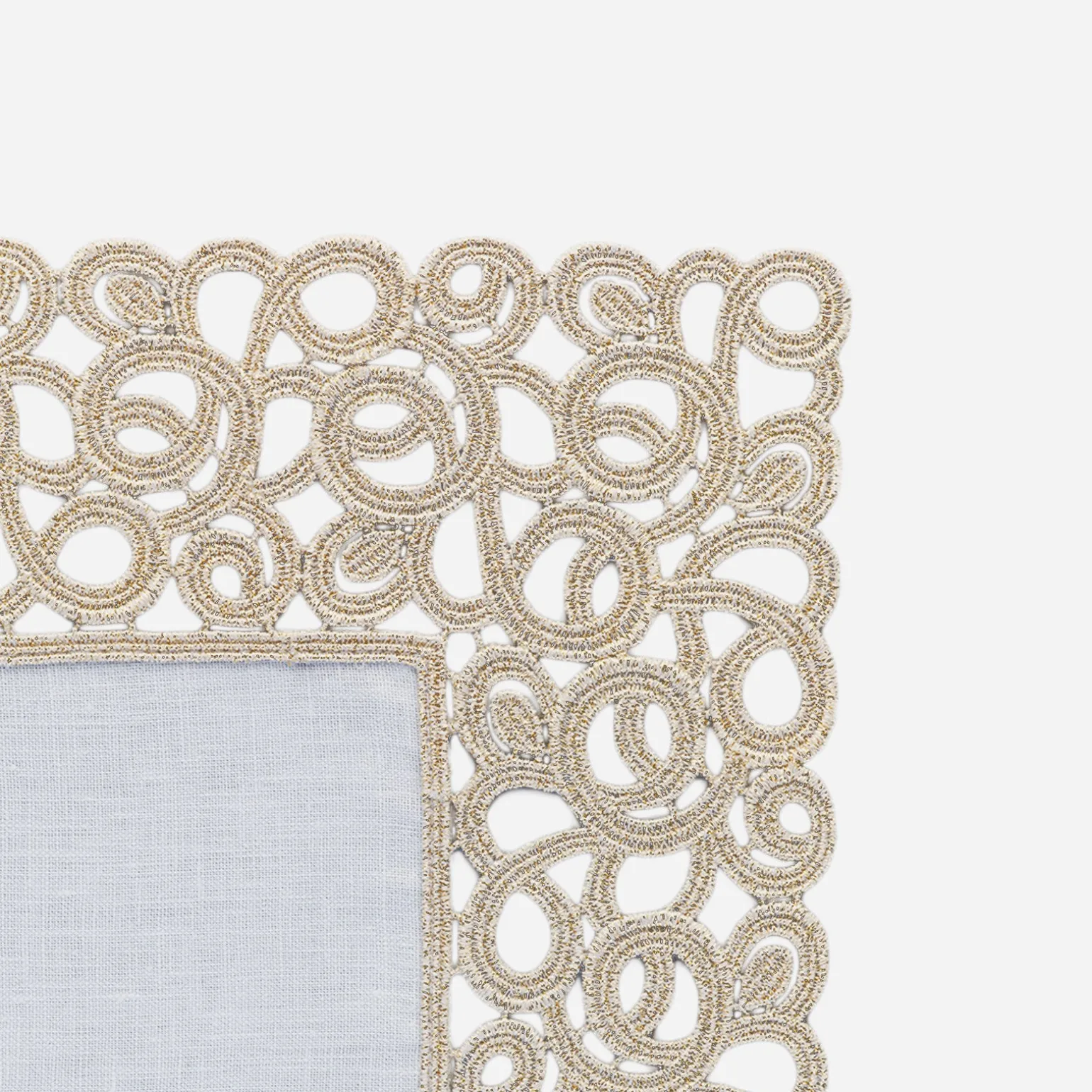 florence_gold_lace_trim_p_1.webp Florence Gold Lace Trim Placemat