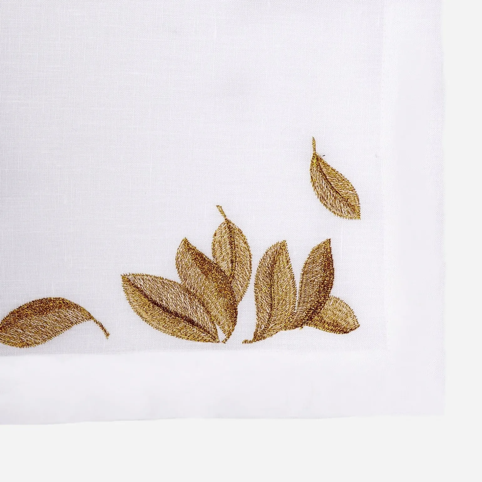 golden_leaves_placemat_1.webp Golden Leaves Placemat