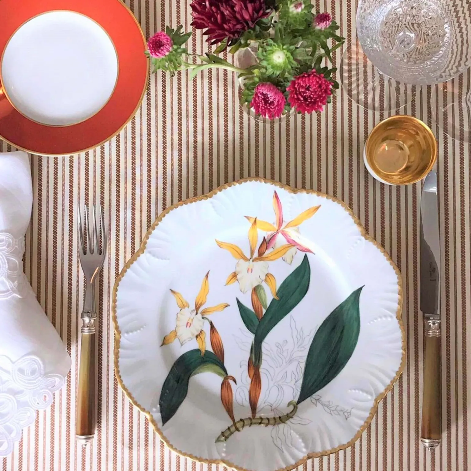 histoires_dorchides_desse_1.webp Histoires d'Orchidées Dessert Plates - Set of 6