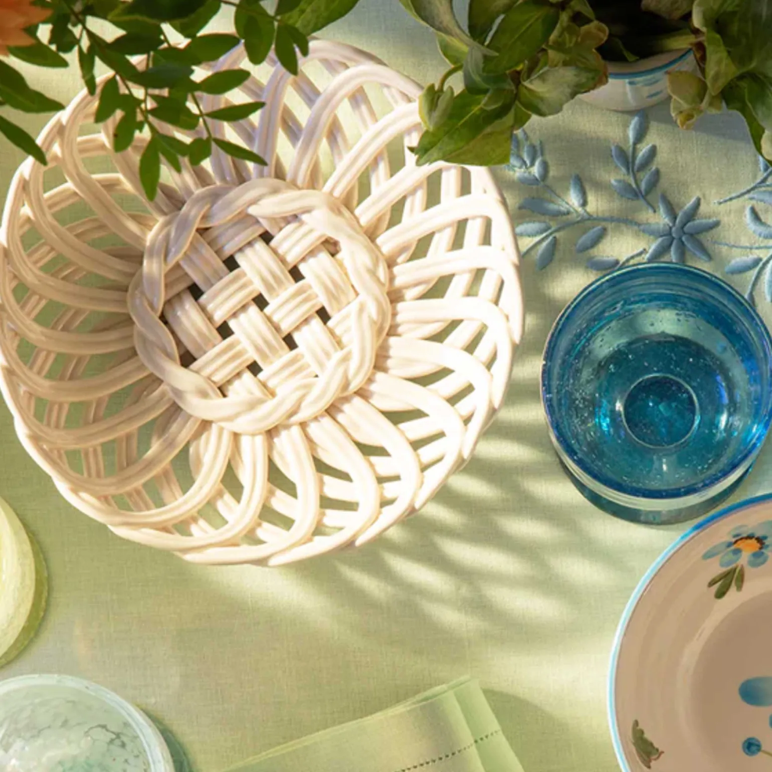 irene_round_basket_1.webp Irene Round Basket