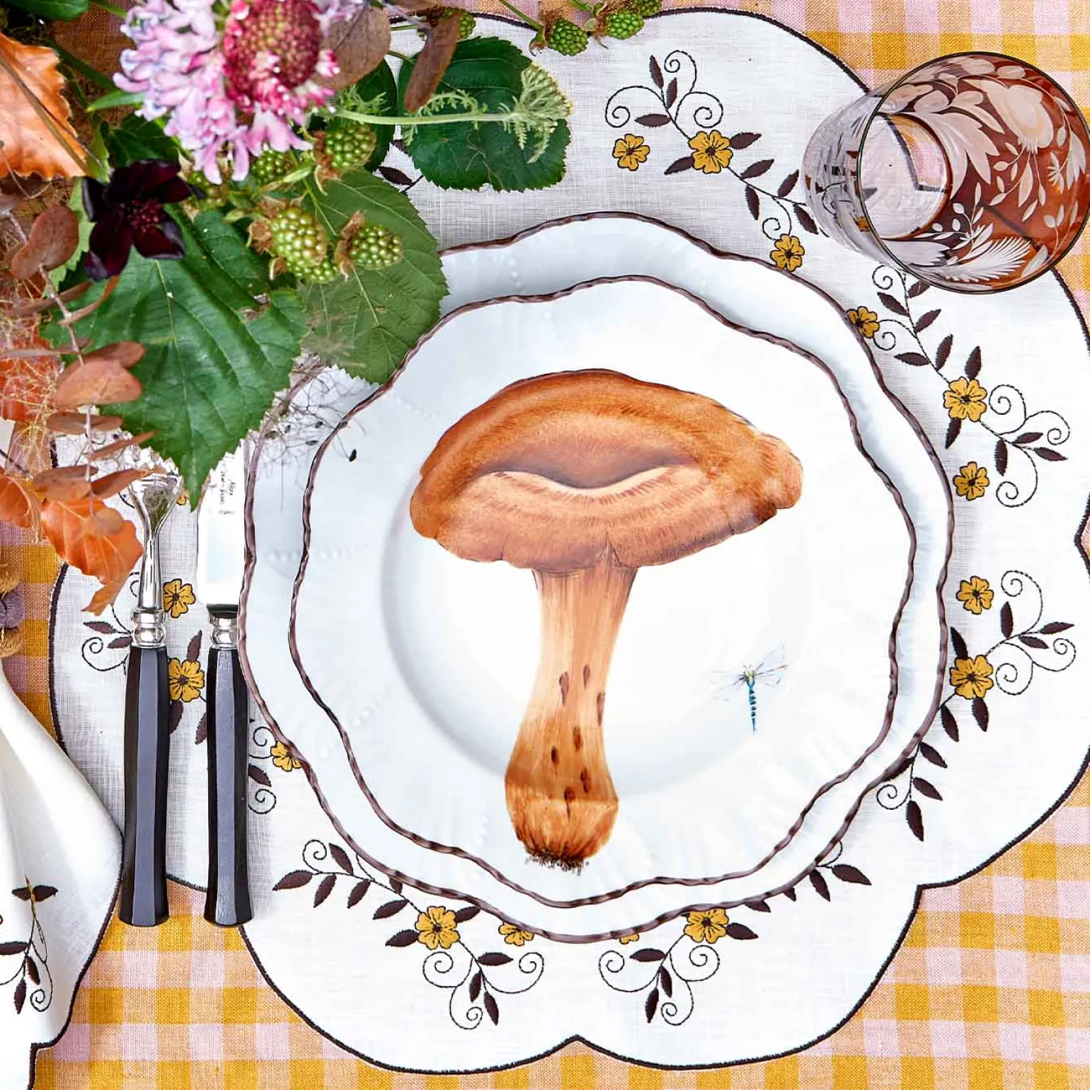 les_champignons_soup_plat_1.webp Les Champignons Soup Plates - Set of 6