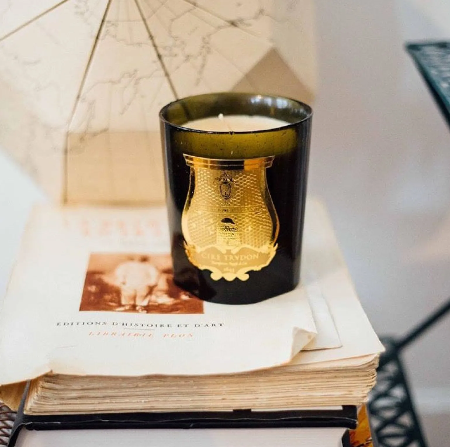 madeleine_scented_candle_2.webp Madeleine Scented Candle