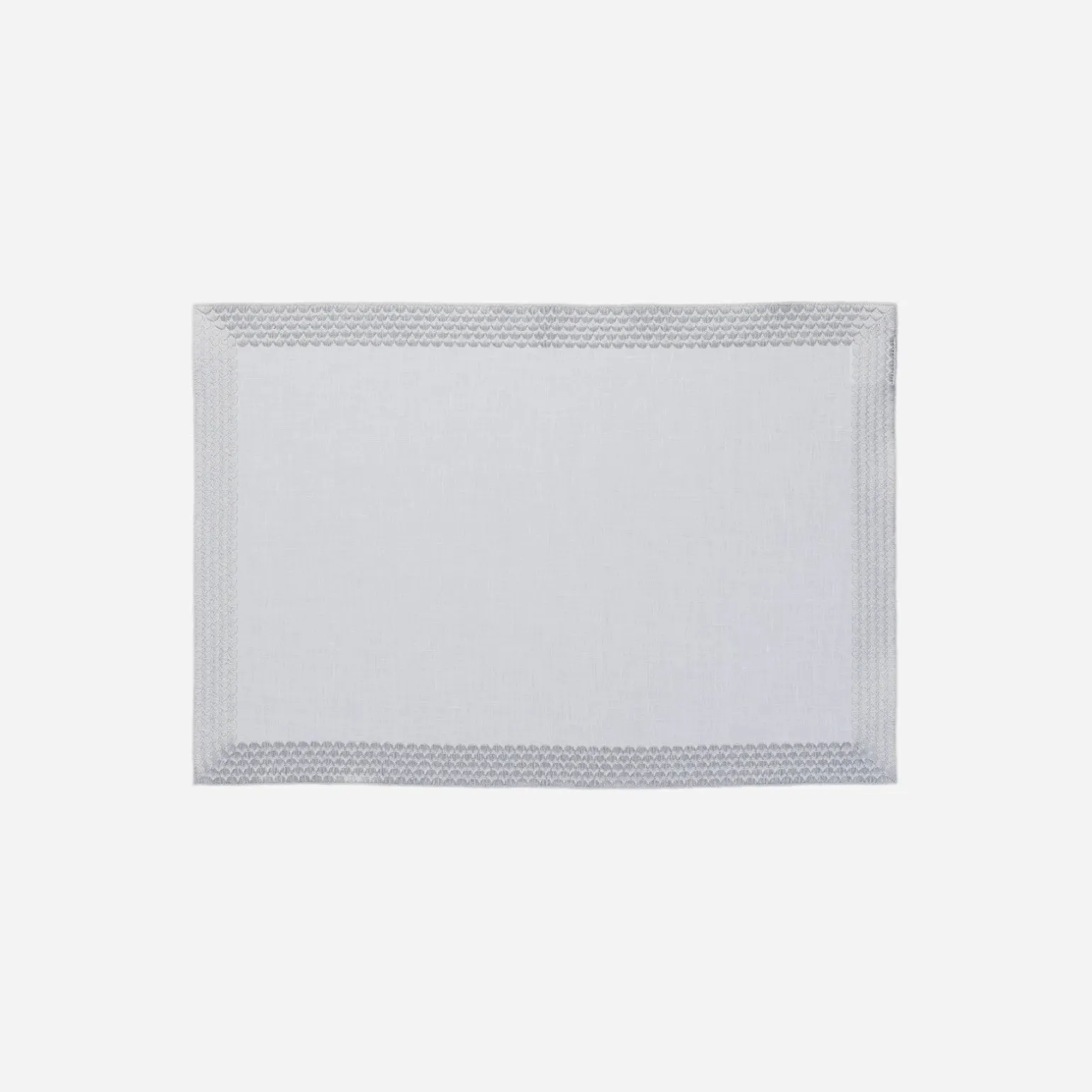 riva_silver_placemat_0.webp Riva Silver Placemat
