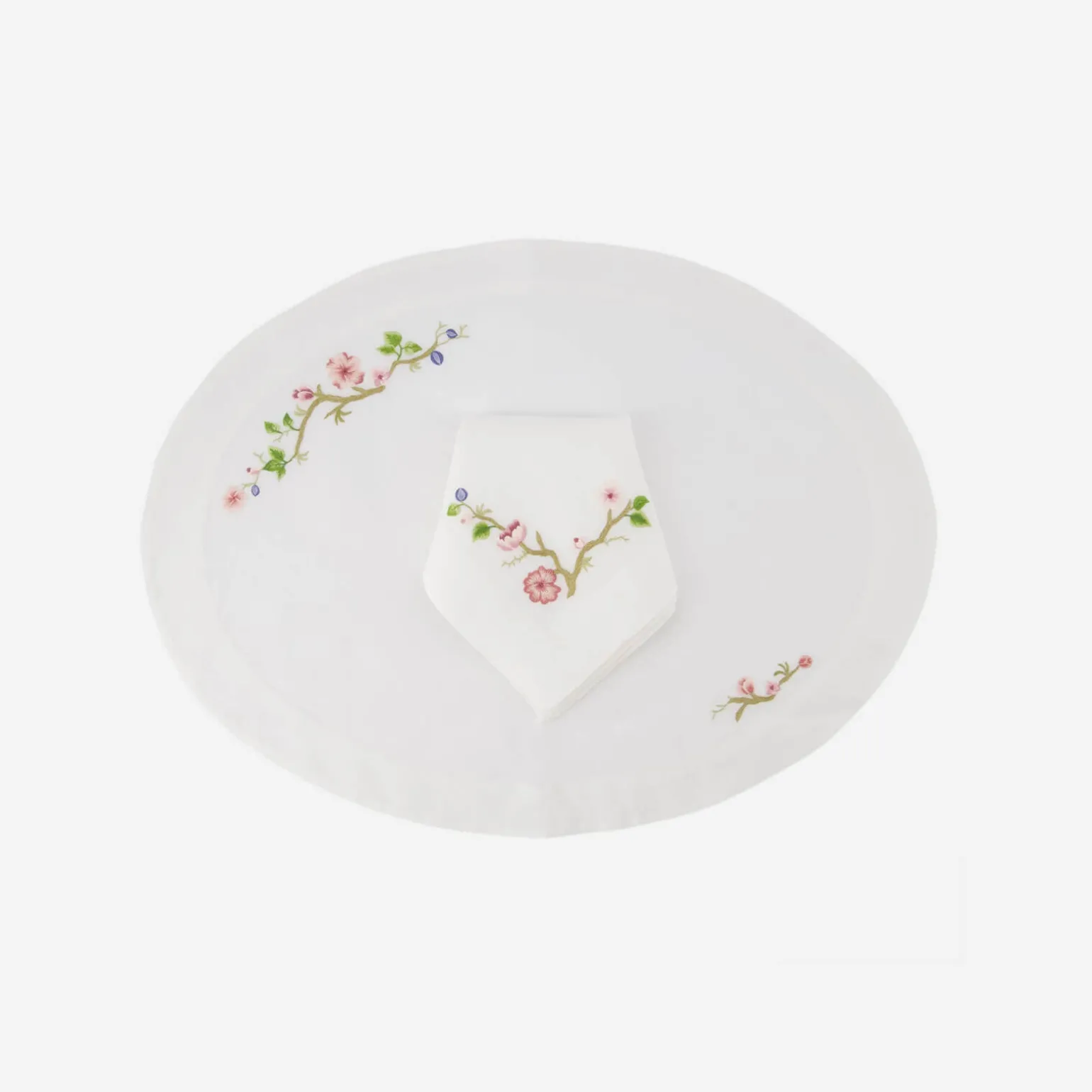 rose_trellis_oval_placema_1.webp Rose Trellis Oval Placemat
