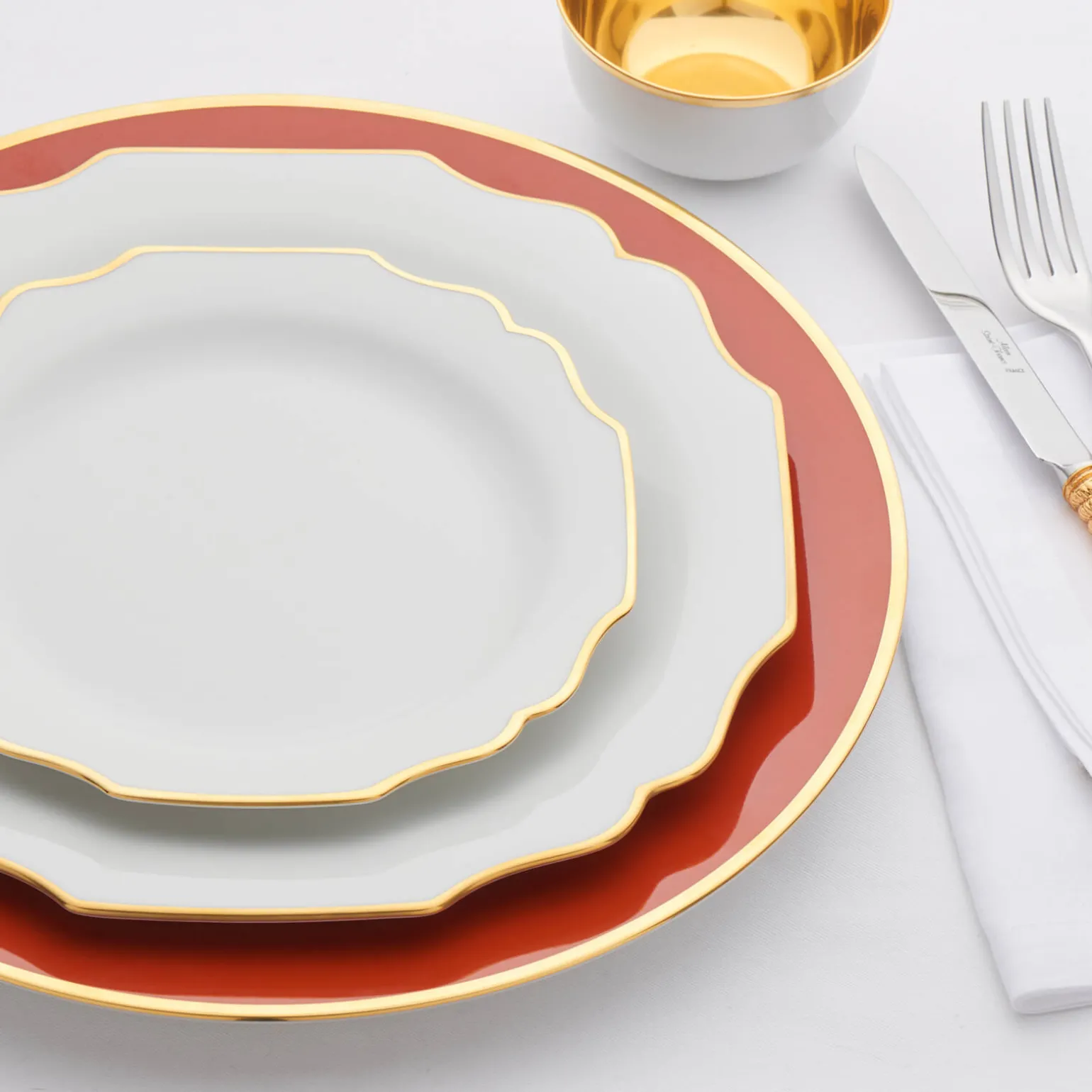 schubert_bread_plate_burn_2.webp Schubert Bread Plate Burnt Orange