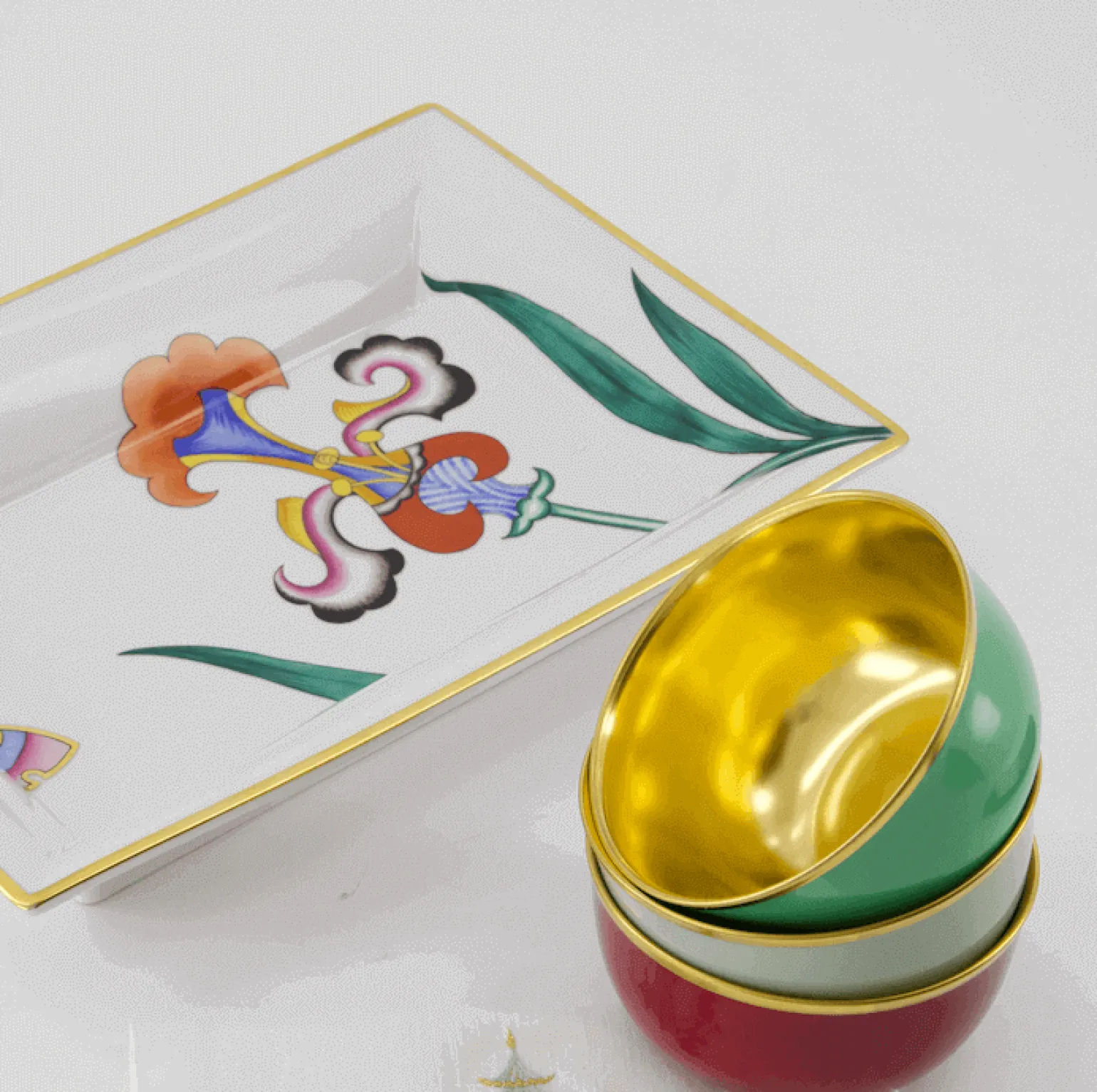 schubert_champagne_cup_ce_1.webp Schubert Champagne Cup Celadon