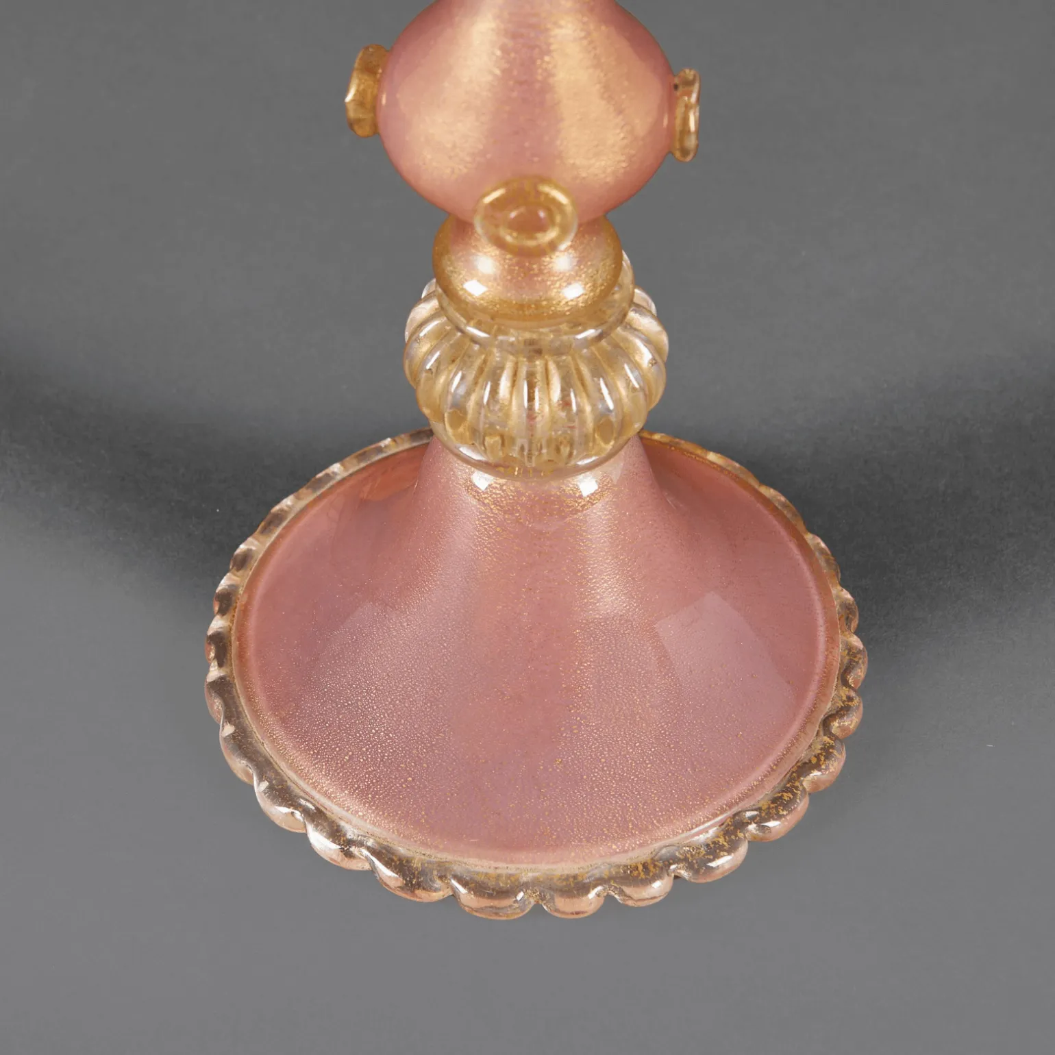 seguso_pink_and_gold_mura_1.webp Seguso Pink and Gold Murano Glass Jellyfish Table Lamp