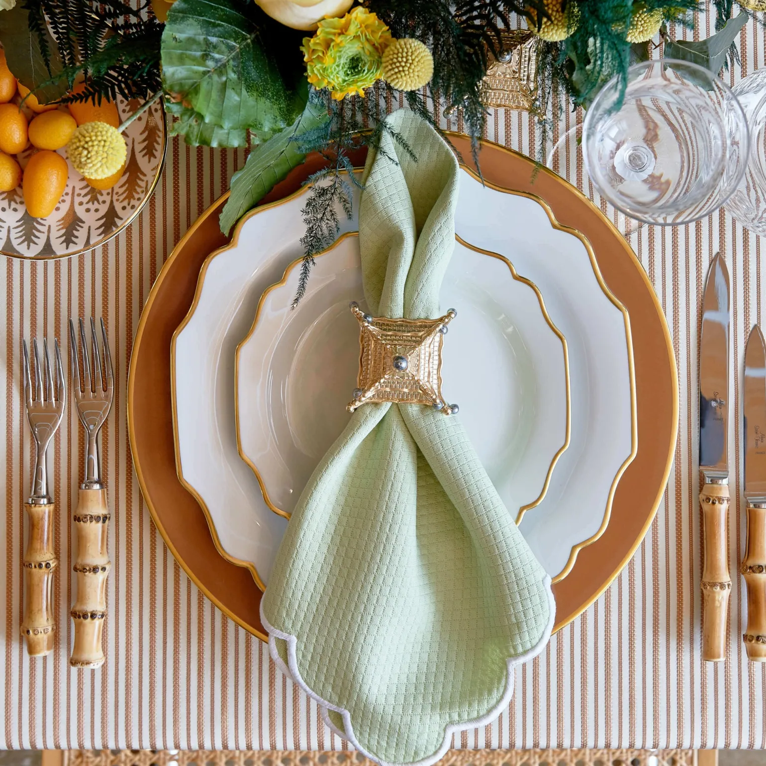 set_of_four_savannah_gard_1-1.webp Set of Four Savannah Gardens Green Napkins