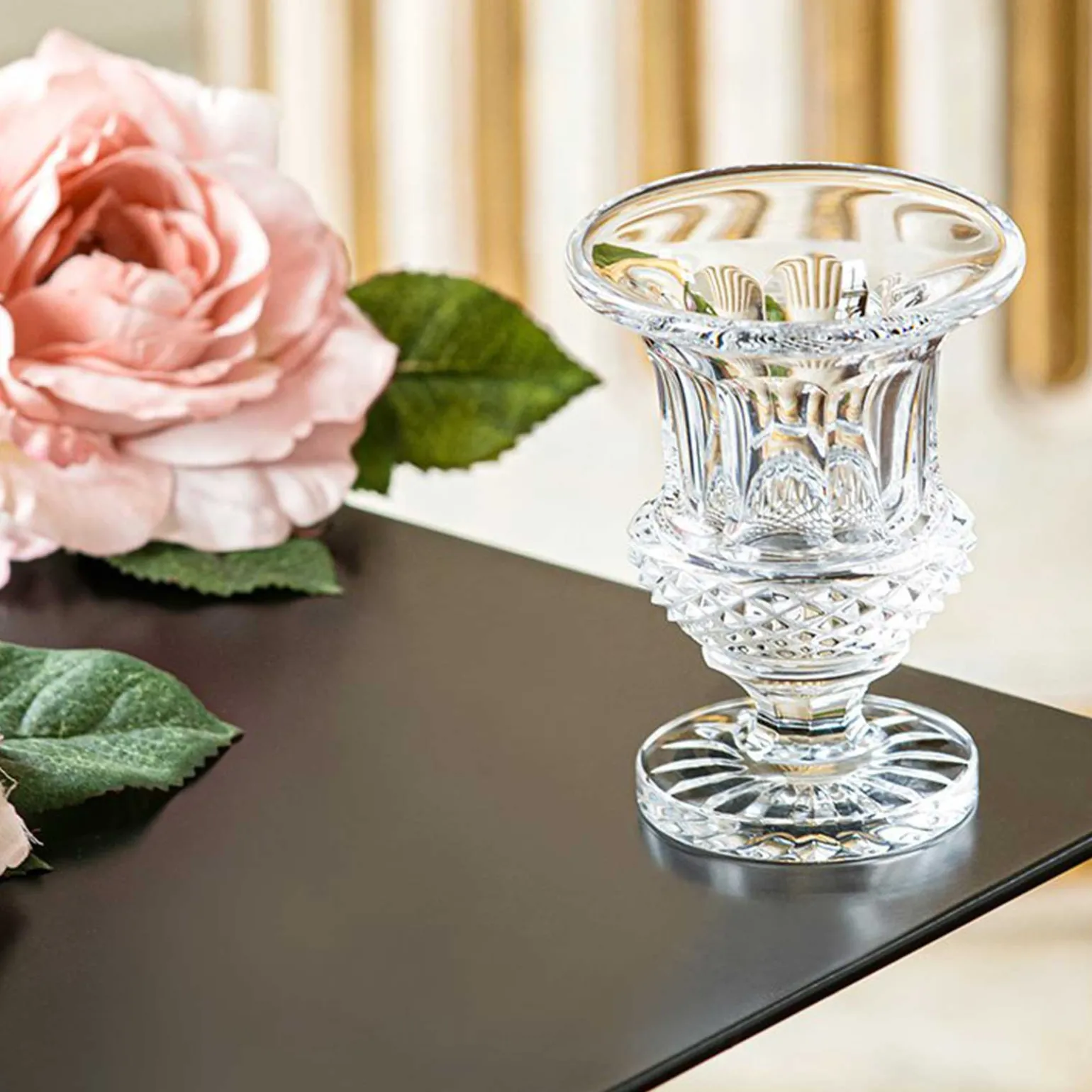 versailles_anniversary_va_1.webp Versailles Anniversary Vase - Small