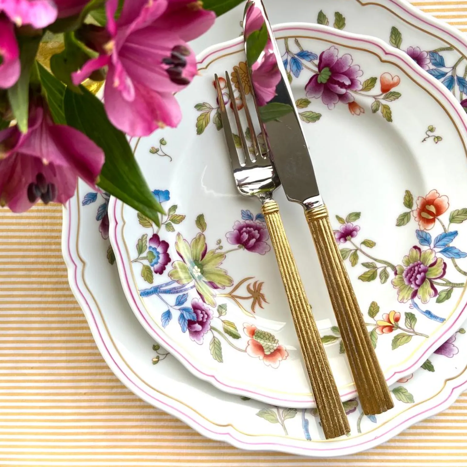 wheat_gold_piece_cutlery__1.webp Wheat Gold 5-Piece Cutlery Set